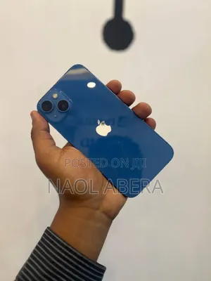 Photo - Apple iPhone 13 128 GB Blue