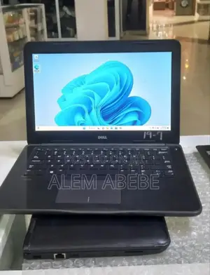 Photo - New Laptop Dell Latitude 3390 8GB Intel Core I5 SSD 256GB