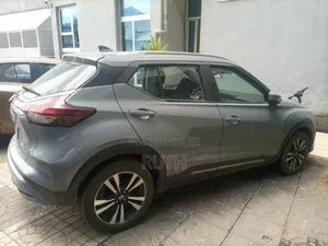 Nissan Kicks 2022 Gray