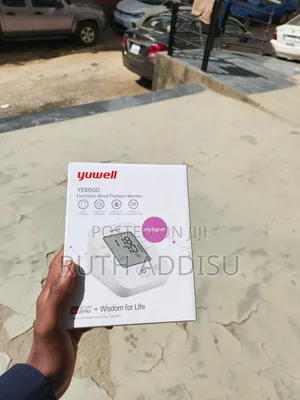 Photo - Blood Pressuer Monitor肺癌digital Blood Pressuer Monitor鳵你blood Pressure