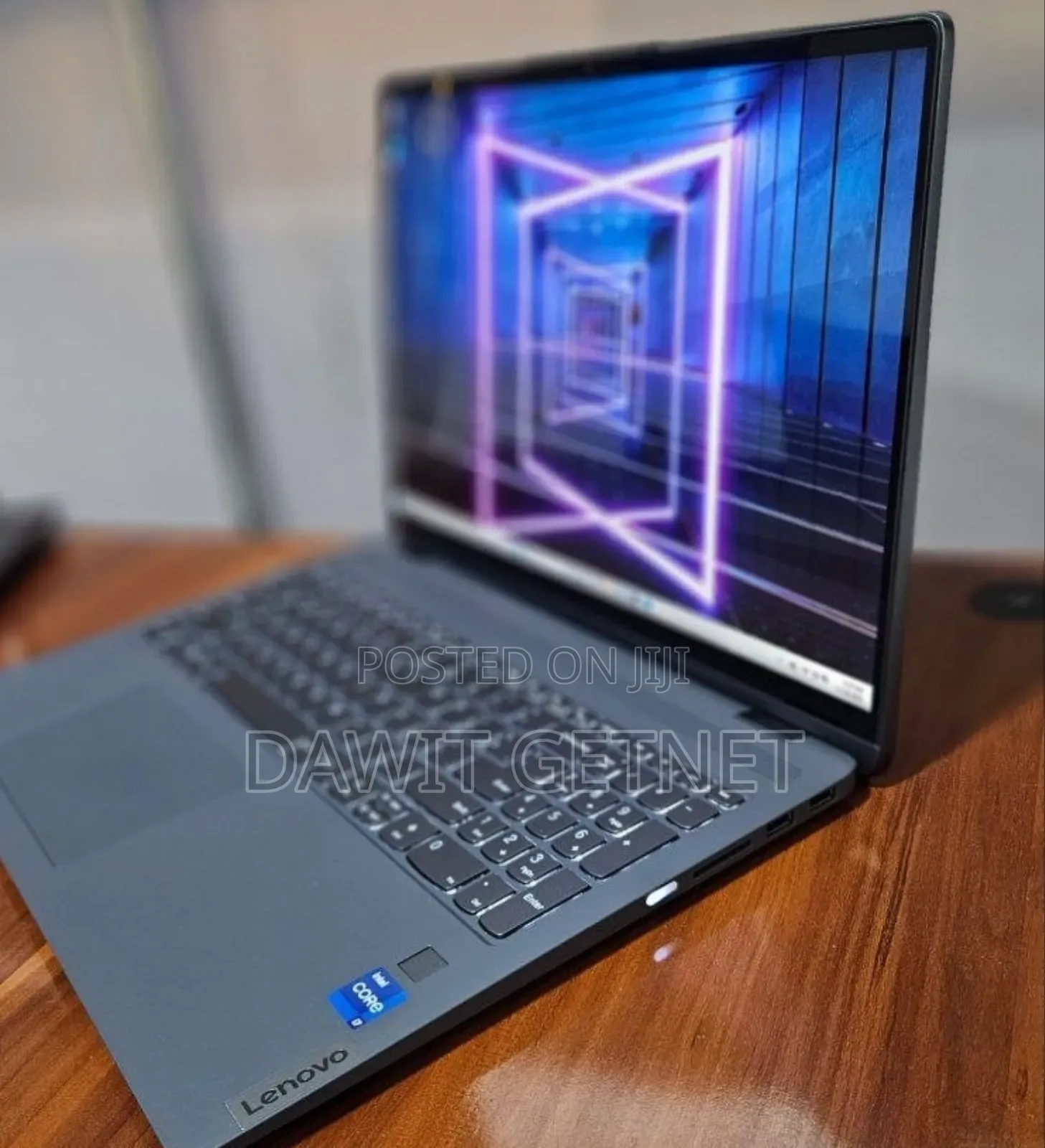 New Laptop Lenovo Yoga 7i 16GB Intel Core I7 SSD 512GB