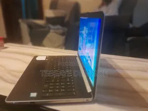 Laptop HP 4GB Intel Core I3 HDD 1T