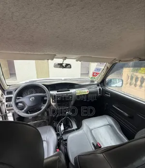 Nissan Patrol 4.5 2011 White