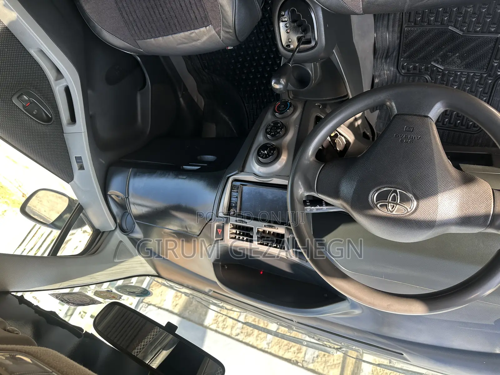 Toyota Yaris 2010 Silver