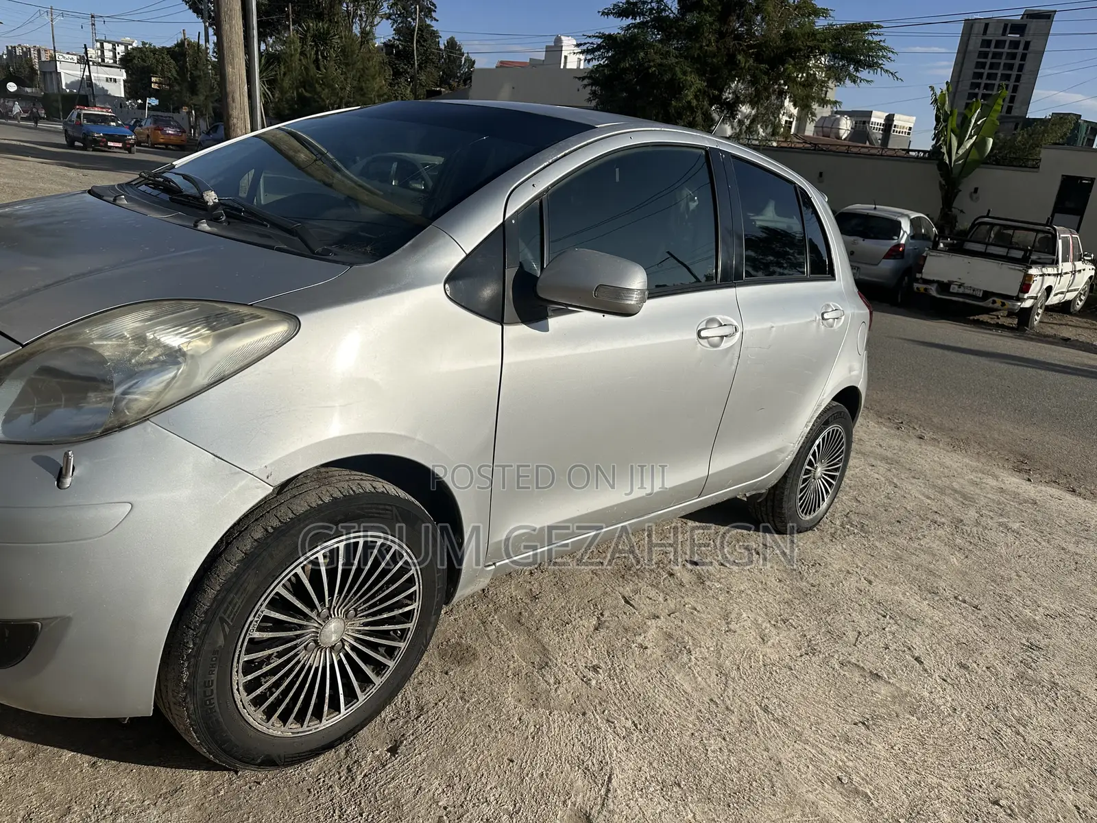 Toyota Yaris 2010 Silver