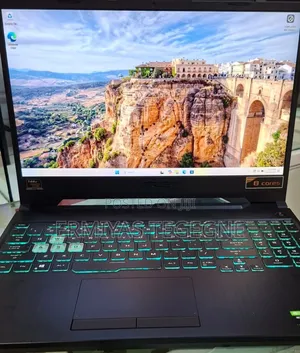 New Laptop HP OmniBook 5 14" 16GB Intel Core I7 SSD 512GB