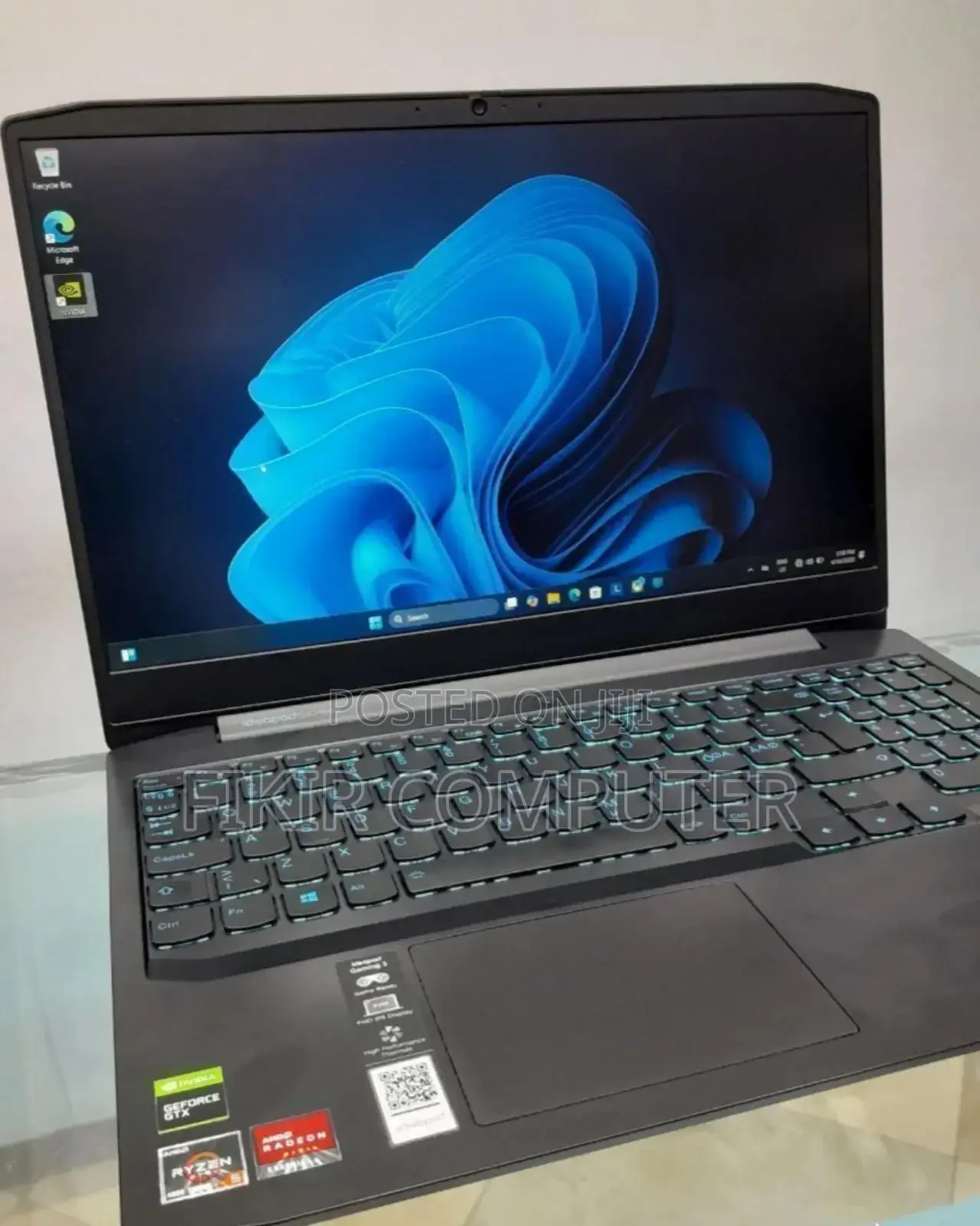 New Laptop Lenovo Ideapad 3 16GB AMD Ryzen 5 SSD 256GB