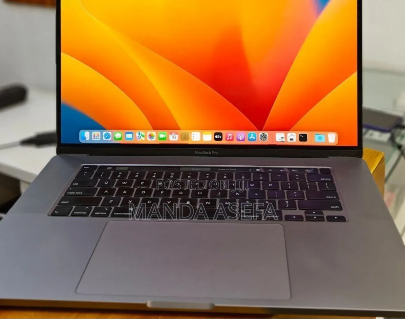 New Laptop Apple MacBook Pro 2019 32GB Intel Core I9 SSD 1T