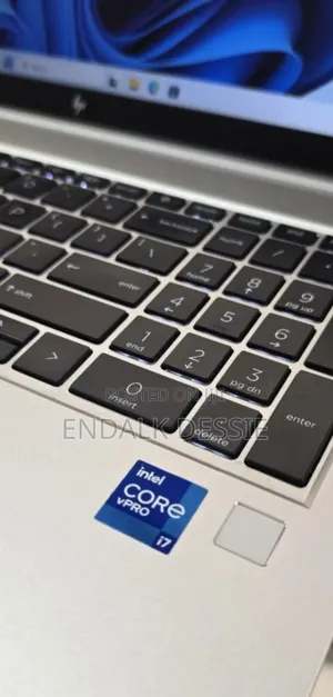 New Laptop HP EliteBook 830 G8 16GB Intel Core I7 SSD 512GB