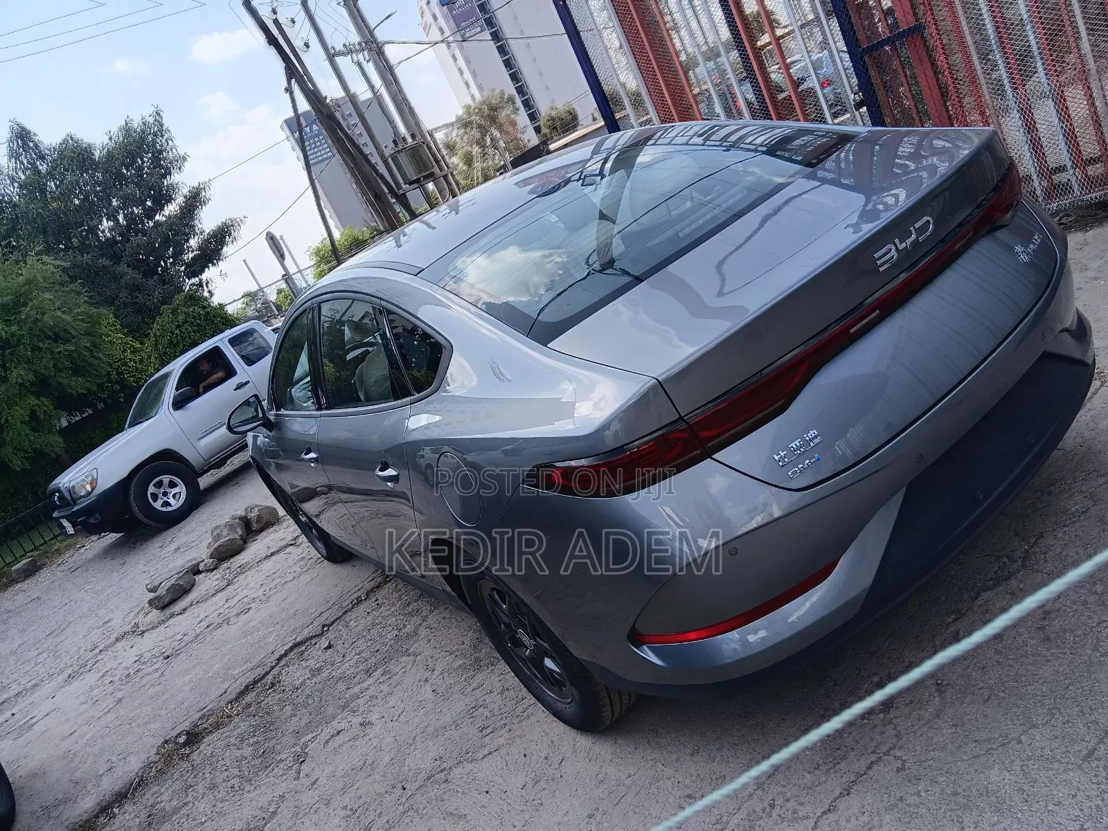 New BYD Qin L DM-i 2025 Gray