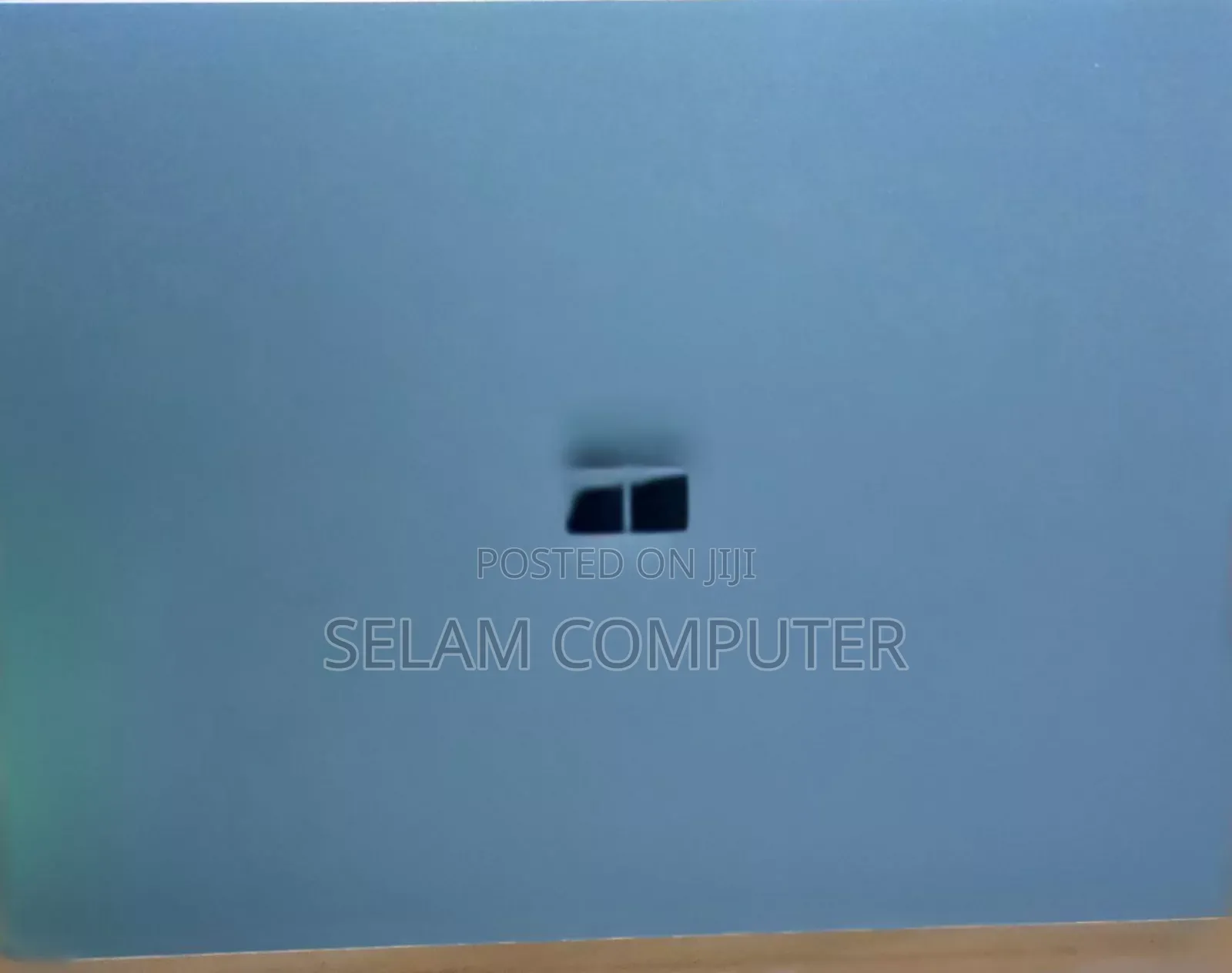 New Laptop Microsoft Surface 8GB Intel Core I5 SSD 256GB