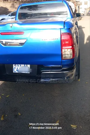 Toyota Hilux 2018 Blue