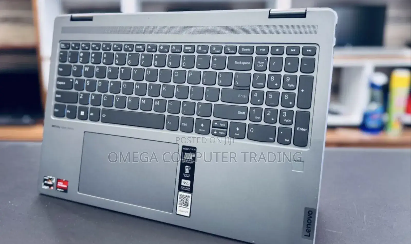 New Laptop Lenovo Yoga 7i 8GB AMD Ryzen 5 SSD 512GB
