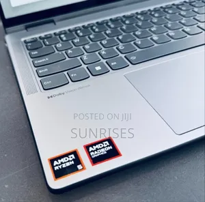 New Laptop Lenovo Yoga 7i 8GB AMD Ryzen 5 SSD 512GB