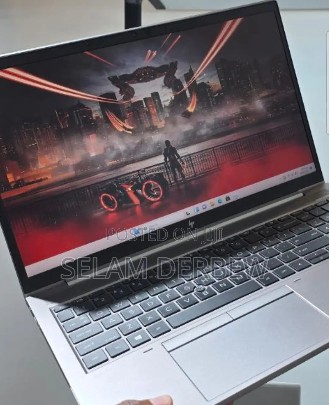 New Laptop HP ZBook Firefly G8 16GB Intel Core I7 SSD 512GB