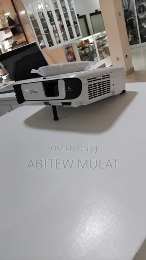 Epson Projector 
Model Name: Eb-S41