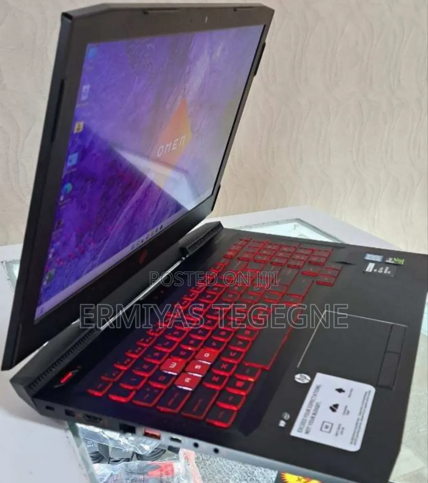 New Laptop HP OmniBook 7 14" 8GB Intel Core I7 SSD 1T