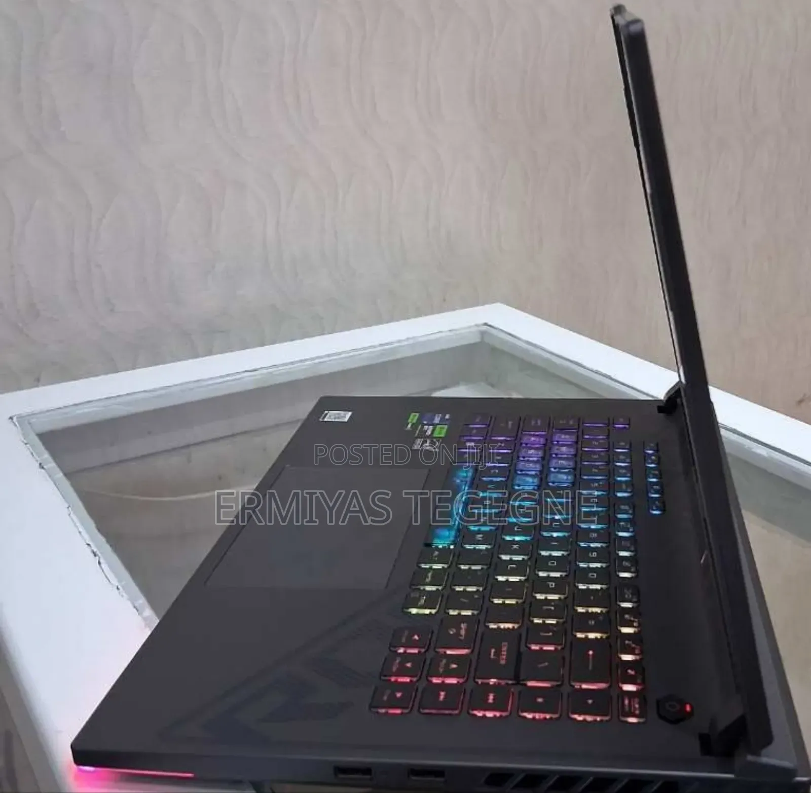 New Laptop HP OmniBook 7 14" 8GB Intel Core I7 SSD 1T