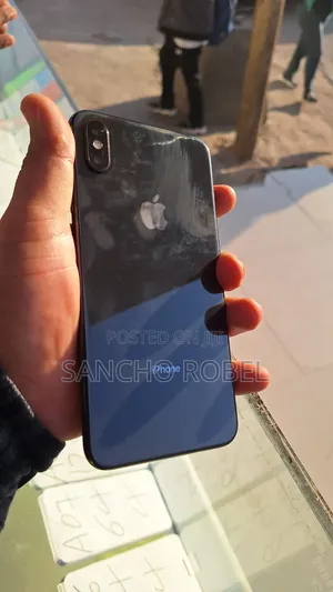 Photo - Apple iPhone XS Max 256 GB Black