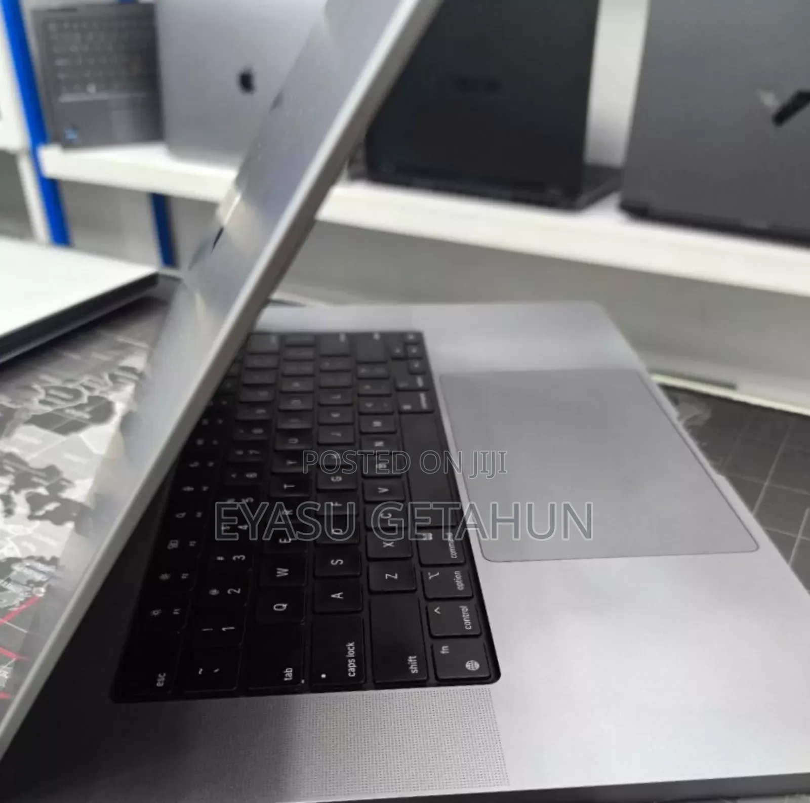 New Laptop Apple MacBook Pro M1 64GB Apple M1 Max SSD 1T