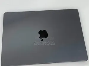 New Laptop Apple MacBook Pro 2024 M4 14-Inch 16GB Apple M4 SSD 512GB