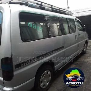 Toyota HiAce 2010 Silver