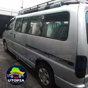 Toyota HiAce 2010 Silver