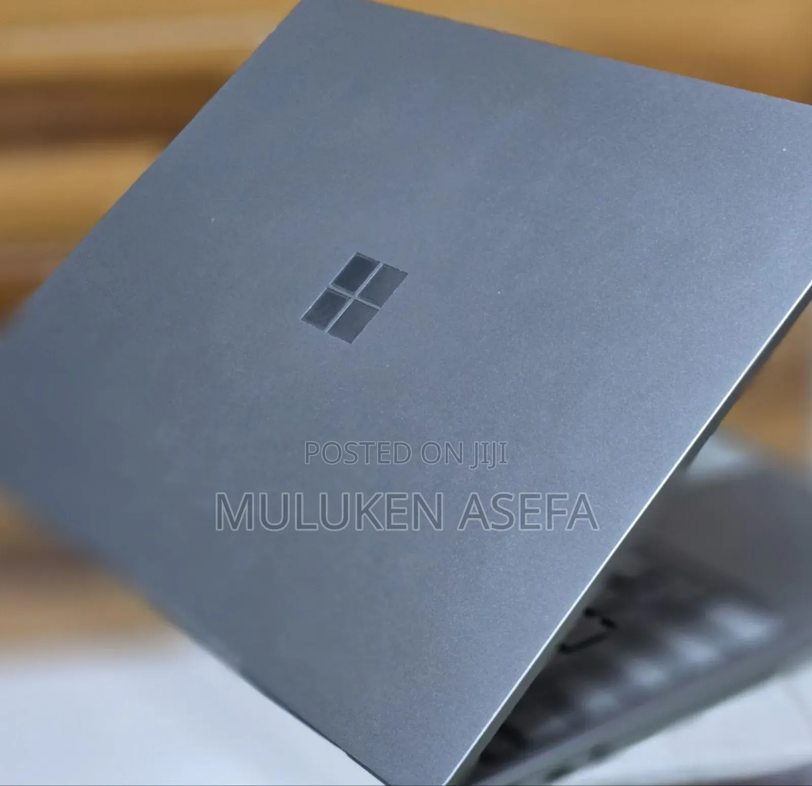 New Laptop Microsoft Surface 8GB Intel Core I5 SSD 256GB