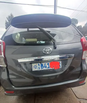 Toyota Avanza 2015 Silver