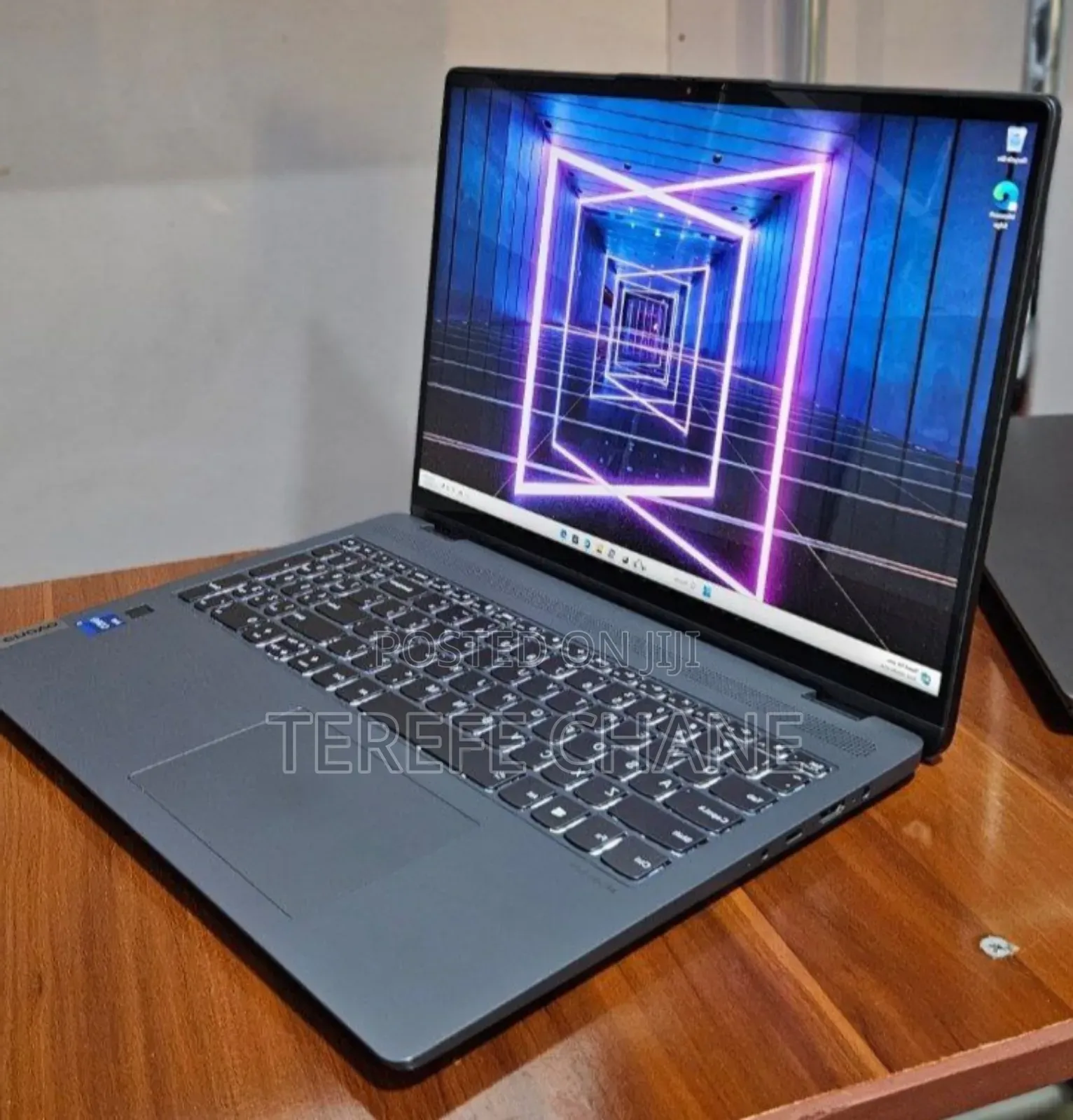 New Laptop Lenovo Yoga 7i 16GB Intel Core I7 SSD 512GB