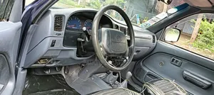 Toyota Hilux 1999 Blue