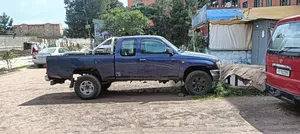 Photo - Toyota Hilux 1999 Blue
