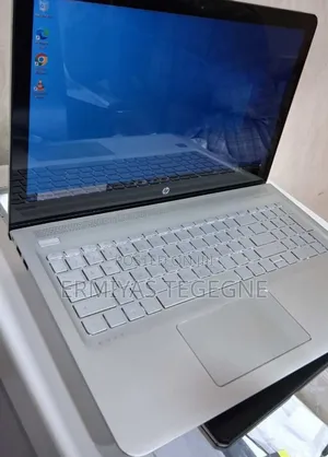 Photo - New Laptop HP Pavilion 15 8GB Intel Core I5 SSD 1T