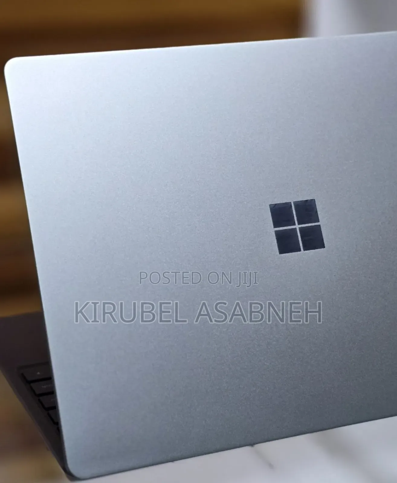 New Laptop Microsoft Surface 8GB Intel Core I5 SSD 256GB