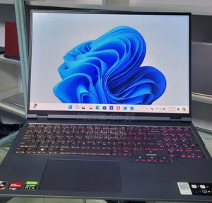 New Laptop Lenovo Legion 5 16GB AMD Ryzen 7 SSD 1T