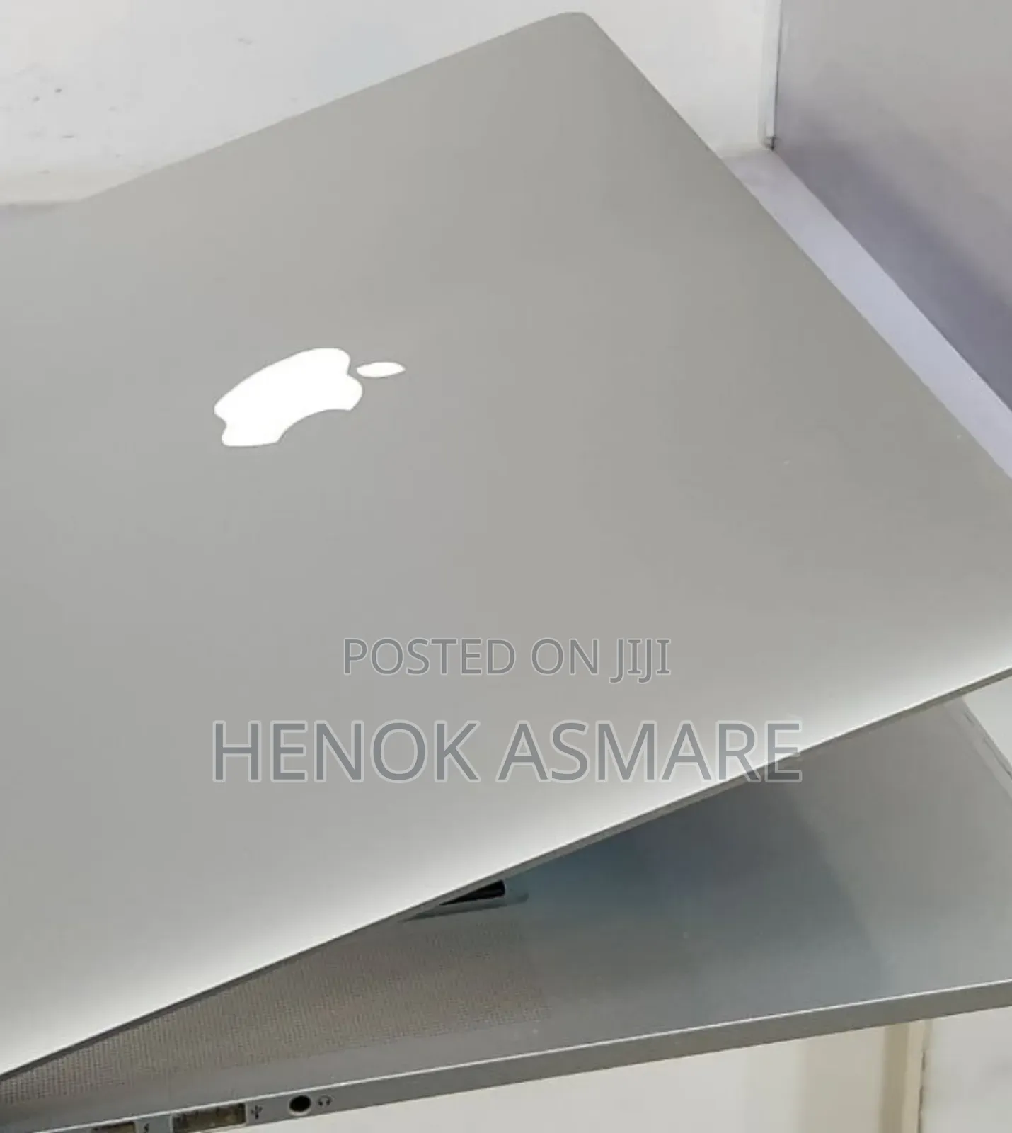 New Laptop Apple MacBook Pro 16GB Intel Core I7 SSD 512GB