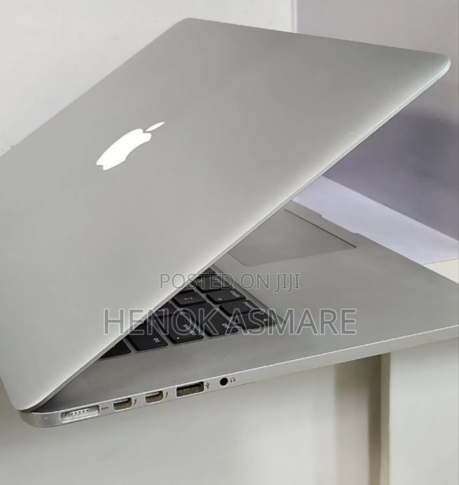 New Laptop Apple MacBook Pro 16GB Intel Core I7 SSD 512GB