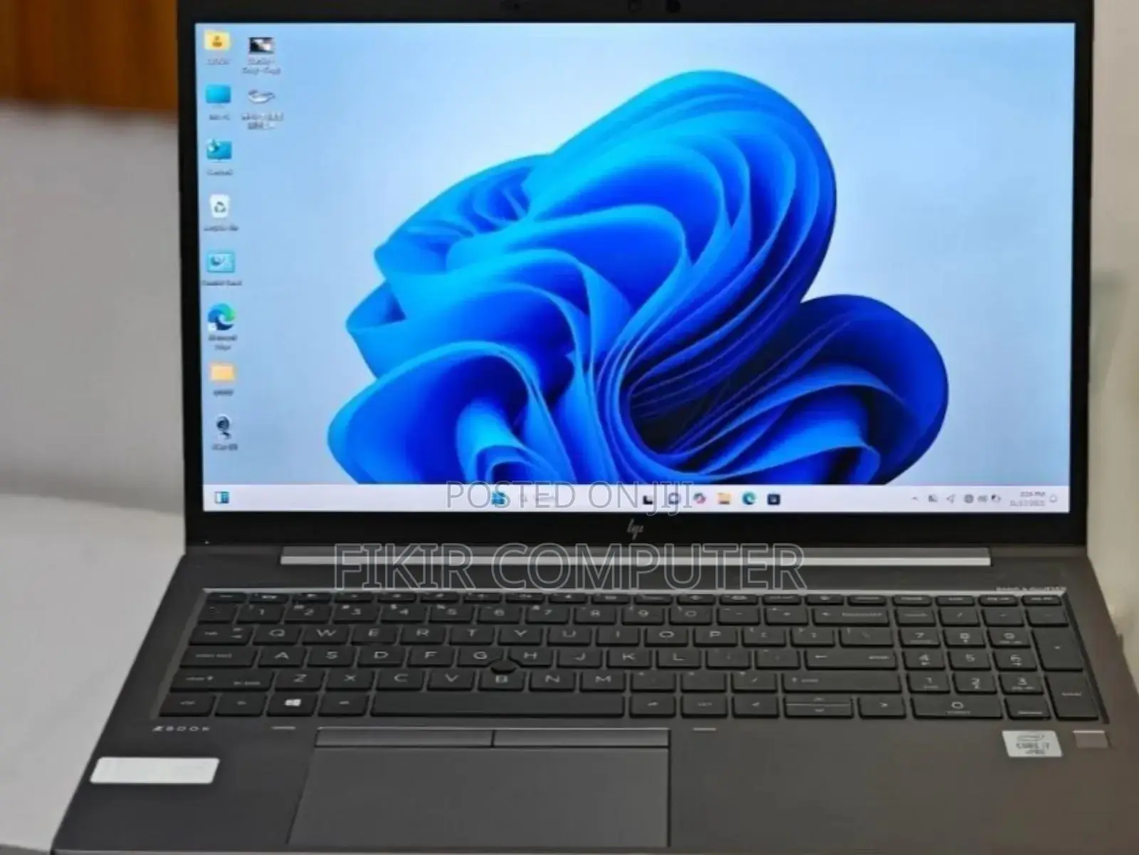 New Laptop HP 14z 16GB Intel Core i7 SSD 512GB