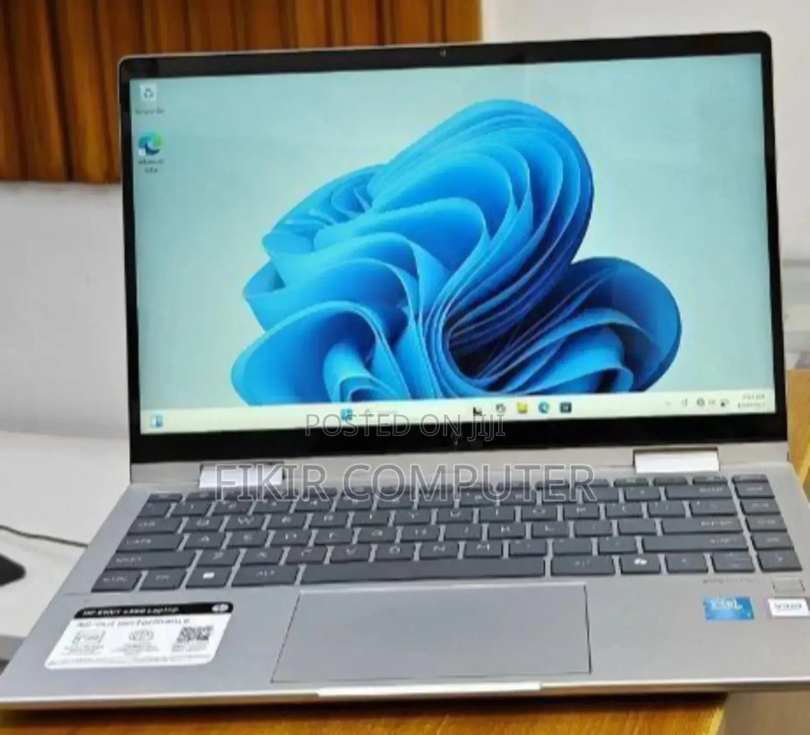 New Laptop HP Envy X360 16GB Intel Core 7 SSD 512GB