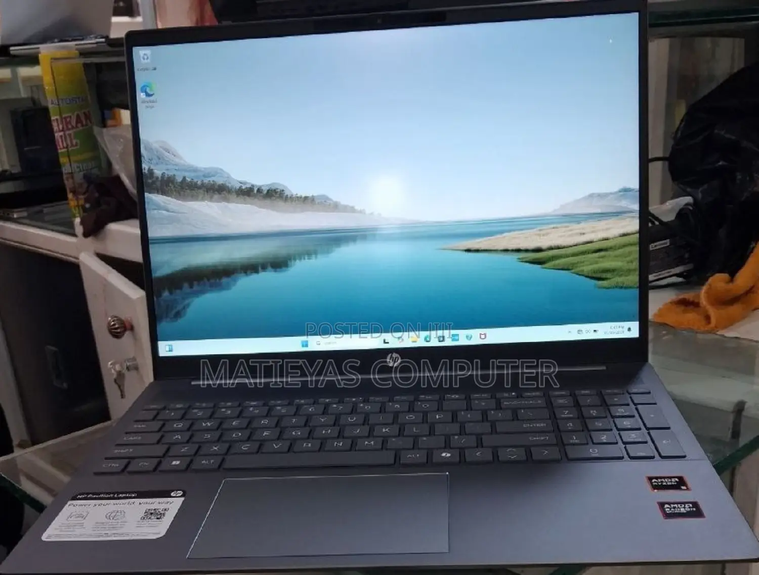 New Laptop HP Pavilion 15 8GB AMD Ryzen 5 SSD 512GB