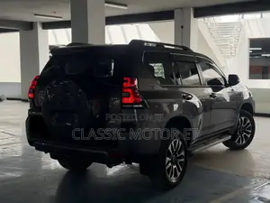 New Toyota Land Cruiser Prado 2.8 2023 Gray