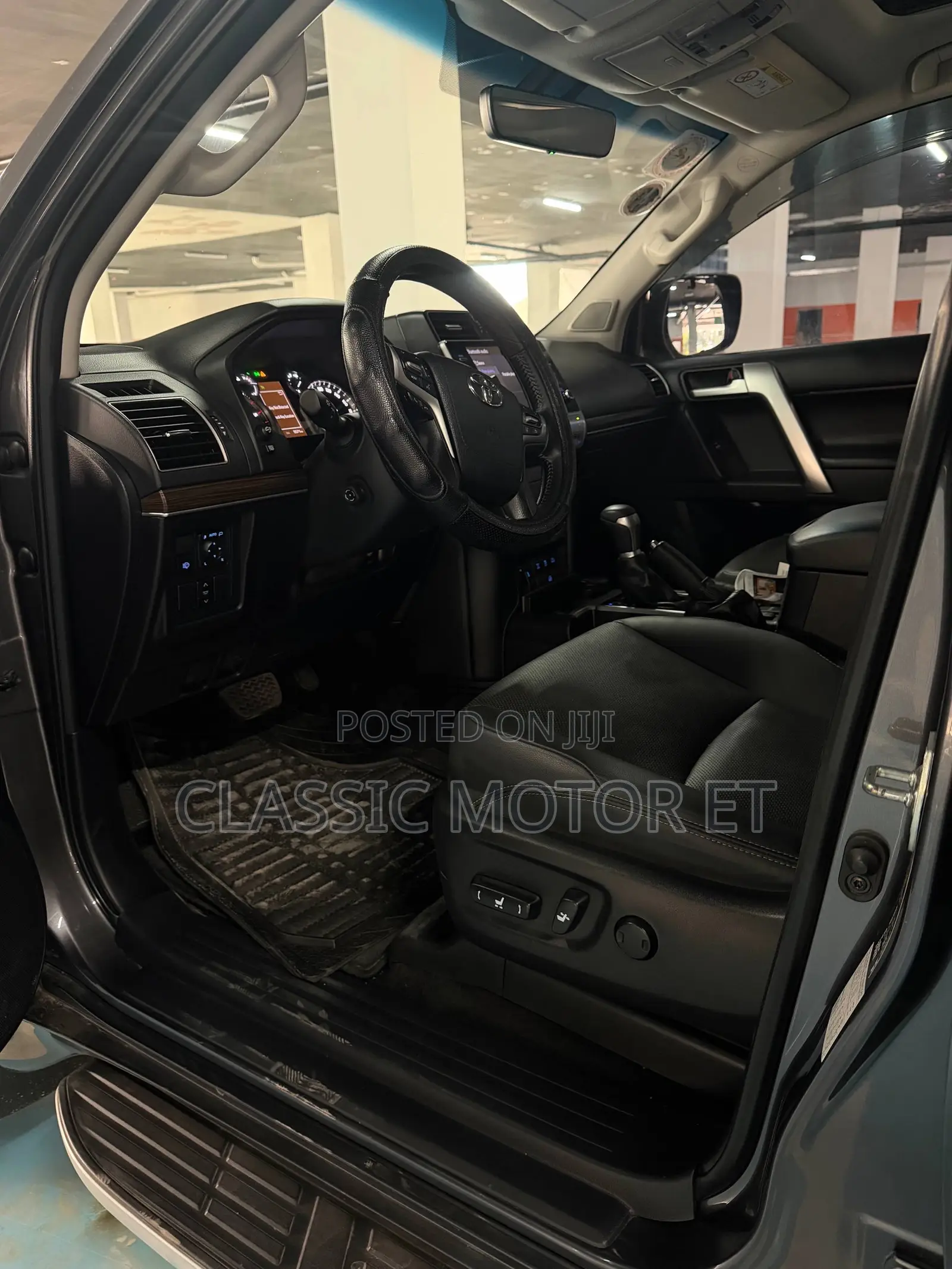 New Toyota Land Cruiser Prado 2.8 2023 Gray