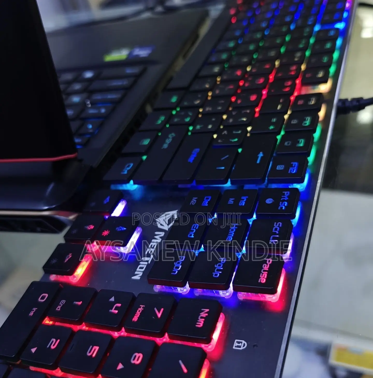 New Laptop MSI Raider GE68HX 13vi-202us 32GB Intel Core I9 SSD 1T