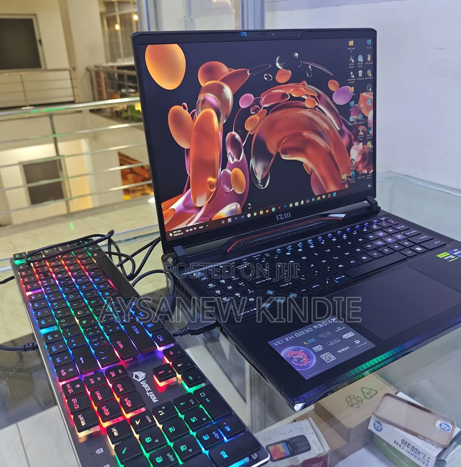 New Laptop MSI Raider GE68HX 13vi-202us 32GB Intel Core I9 SSD 1T