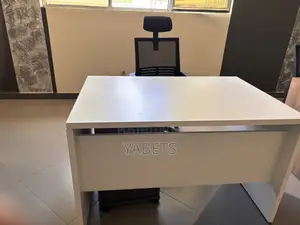 Photo - 1.20 Simple Desk