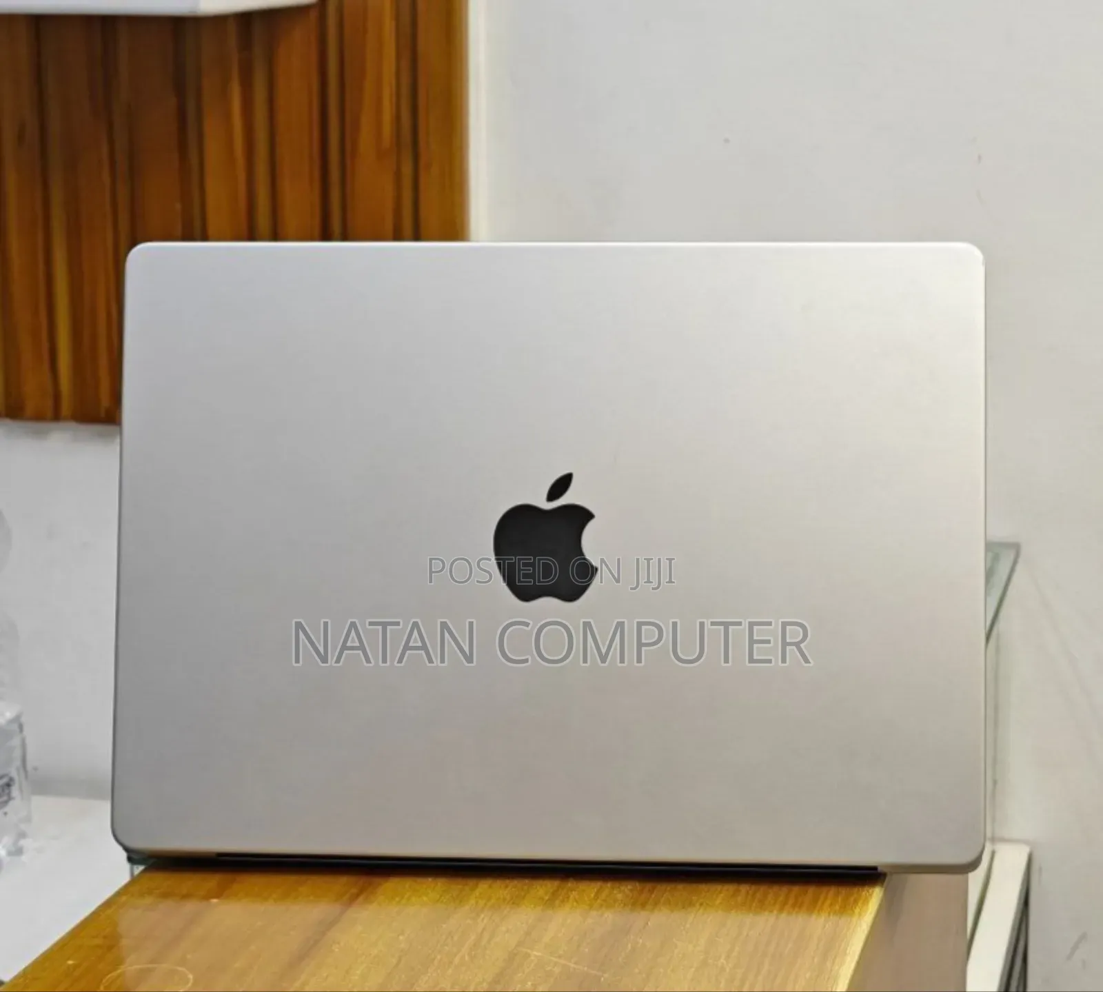 New Laptop Apple MacBook Pro M1 32GB Apple M1 Pro SSD 1T