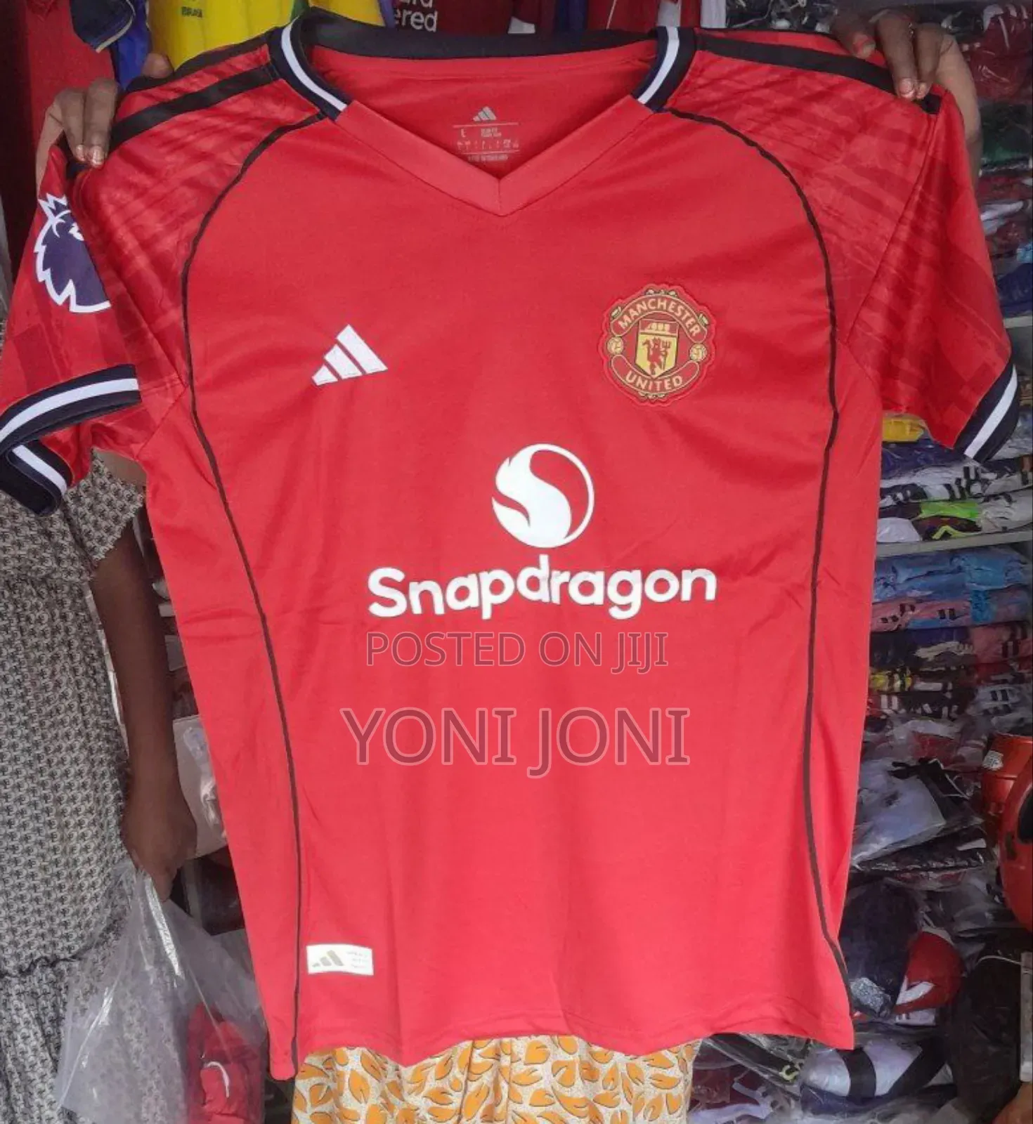Jersey Arsenal, Man Utd