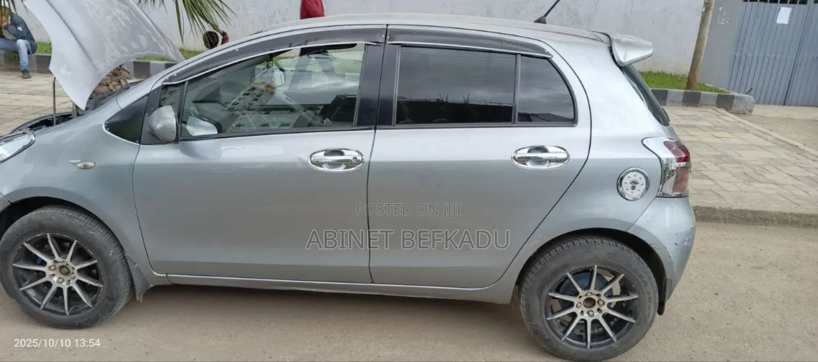Toyota Vitz 1.0 FWD 5dr 2007 Gray
