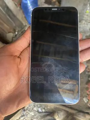 Photo - Apple iPhone 11 128 GB White