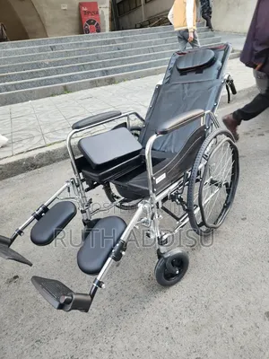 Reclining Wheelchair肺病almunium Wheelchair較大commode Wheelchair Medical